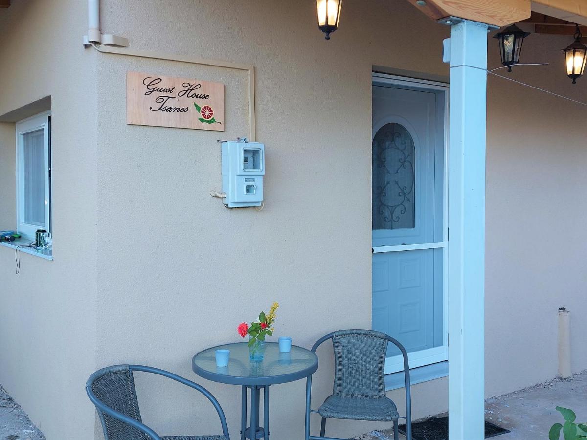 Guest House Tsanes Pinakokhorion Zewnętrze zdjęcie